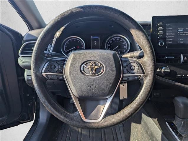 Used 2022 Toyota Camry LE FWD image 13