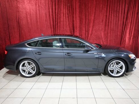 Used 2019 Audi A5 2.0T Premium Plus w/ Premium Plus AWD/4WD image 9