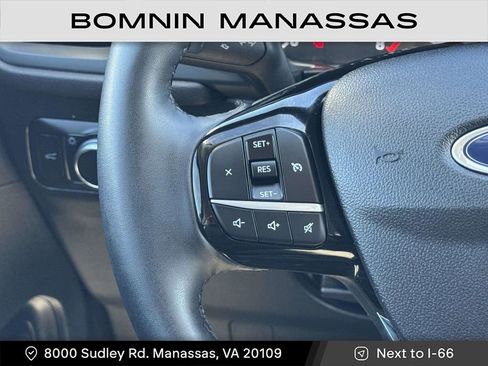 Used 2022 Ford Escape SE w/ SE Sport Appearance Package image 27