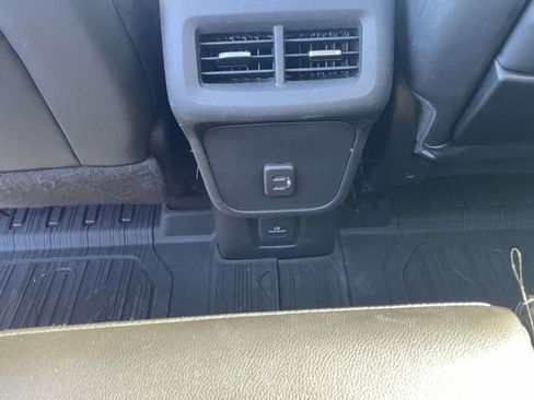 Used 2021 GMC Terrain SLT w/ Infotainment Package II image 28