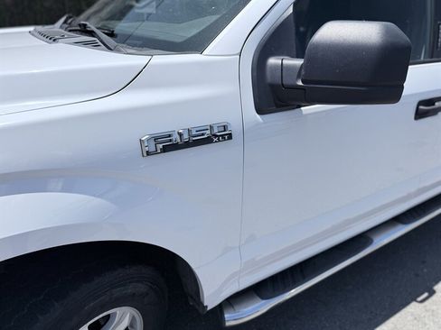 Used 2017 Ford F150 XLT AWD/4WD image 10