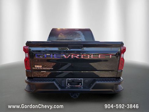 Used 2025 Chevrolet Silverado 1500 W/T w/ WT Value Package RWD image 4