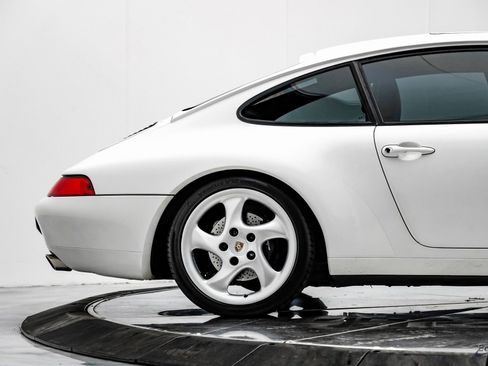 Used 1996 Porsche 911 GT3 RS image 26