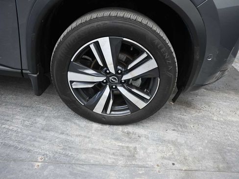 Used 2023 Nissan Rogue SL AWD/4WD image 26