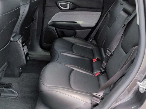 Used 2022 Jeep Compass Latitude AWD/4WD image 20