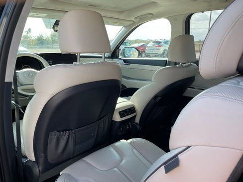 Used 2023 Hyundai Palisade Calligraphy image 20