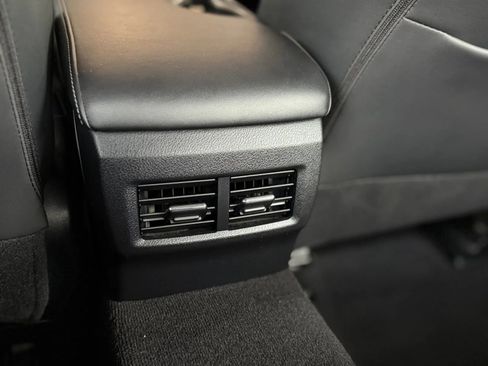 Used 2019 Lexus IS 300 image 40