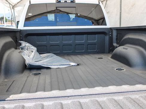 New 2026 RAM 2500 Laramie AWD/4WD image 26