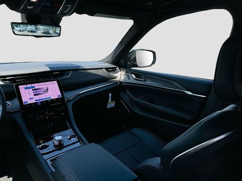 New 2025 Jeep Grand Cherokee L Overland w/ Advanced Protech Group III image 27