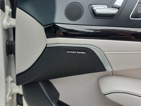 Used 2019 Mercedes-Benz SL 550 w/ Driver Assistance Package image 18