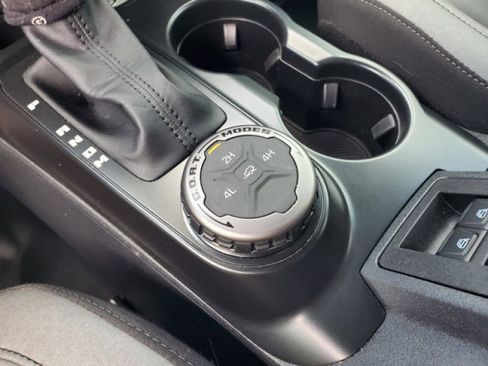 Certified 2024 Ford Bronco Black Diamond image 25