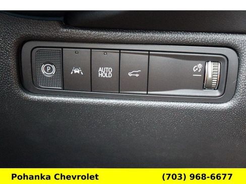 New 2026 Chevrolet Equinox EV LT image 18