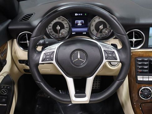 Used 2014 Mercedes-Benz SLK 250 image 51