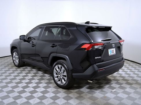Used 2025 Toyota RAV4 XLE Premium FWD image 10