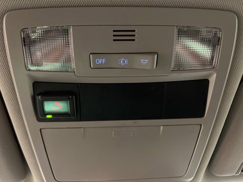 Used 2020 Toyota Tacoma SR5 w/ Technology Package image 36