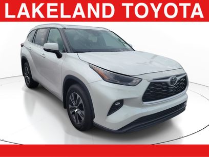 Used 2024 Toyota Highlander XLE