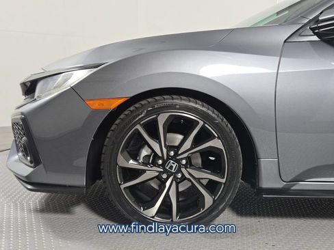Used 2017 Honda Civic Sport image 11