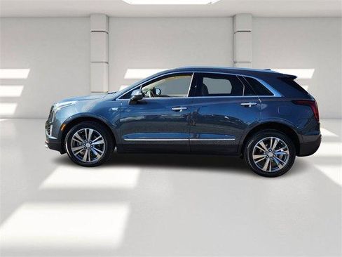 Used 2020 Cadillac XT5 Premium Luxury image 2