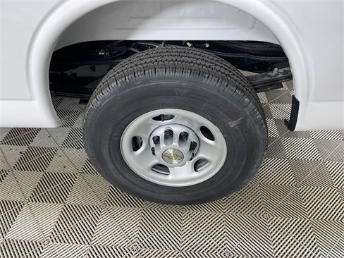 New 2025 Chevrolet Express 2500 image 17