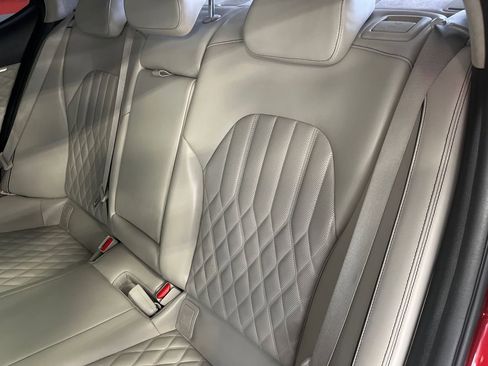 Used 2021 Genesis G70 2.0T w/ Prestige Package image 31