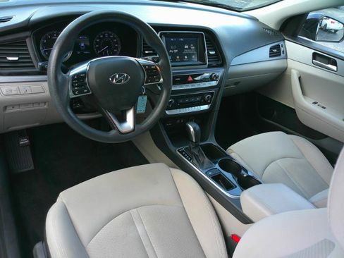 Used 2018 Hyundai Sonata SE FWD image 11