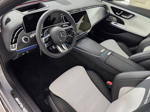 New 2026 Mercedes-Benz E 53 AMG e 4MATIC Wagon image 7