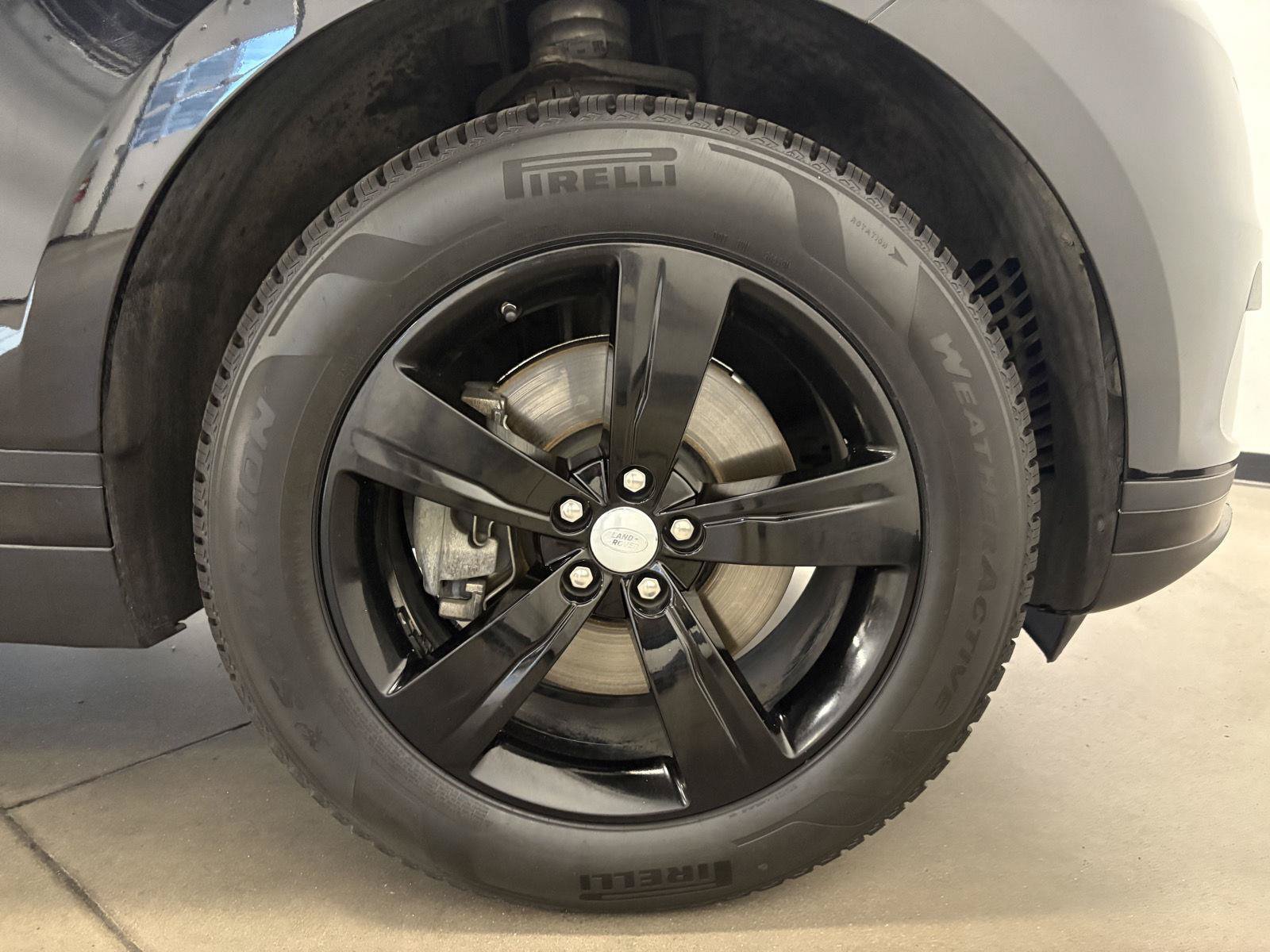 Used 2018 Land Rover Range Rover Velar S AWD/4WD image 51