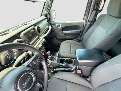 Used 2023 Jeep Wrangler Unlimited w/ Convenience Group AWD/4WD image 26