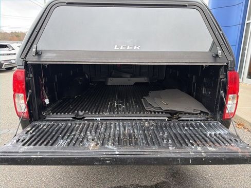 Used 2016 Nissan Frontier SV image 32