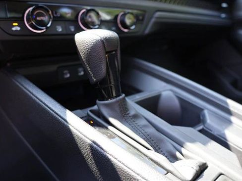 Used 2025 Honda Accord SE image 19