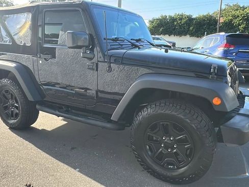 Used 2015 Jeep Wrangler Sport AWD/4WD image 6