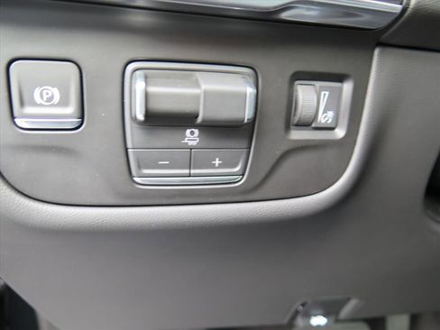 New 2026 Cadillac Escalade ESV Luxury w/ LPO, Radiant Package image 12