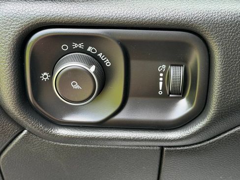 Used 2019 RAM 2500 Tradesman AWD/4WD image 7
