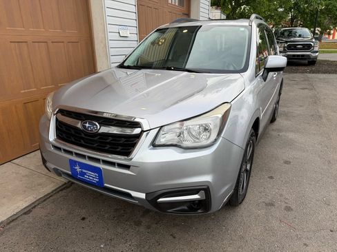 Used 2017 Subaru Forester 2.5i Premium w/ All-Weather Package AWD/4WD image 7