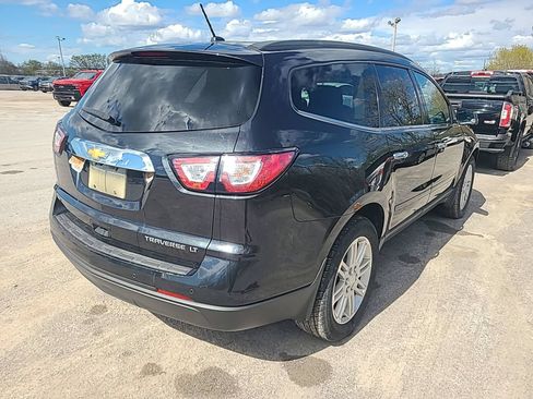 Used 2015 Chevrolet Traverse LT FWD image 3