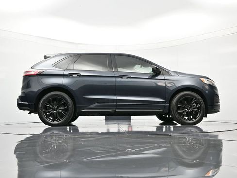 Certified 2022 Ford Edge SE w/ Black Appearance Package image 55
