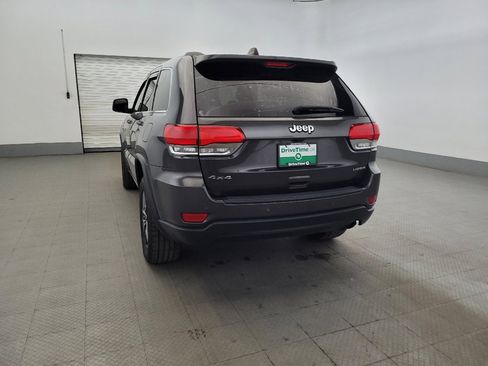 Used 2018 Jeep Grand Cherokee Laredo AWD/4WD image 6