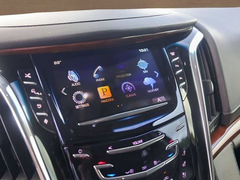 Used 2016 Cadillac Escalade Premium AWD/4WD image 16