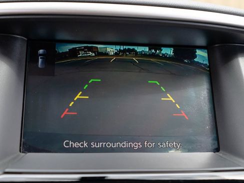 Used 2020 Nissan Pathfinder S AWD/4WD image 28