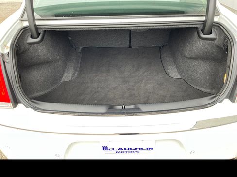 Used 2021 Chrysler 300 Touring L AWD/4WD image 11