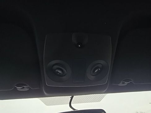 Used 2011 Chrysler 200 S image 19