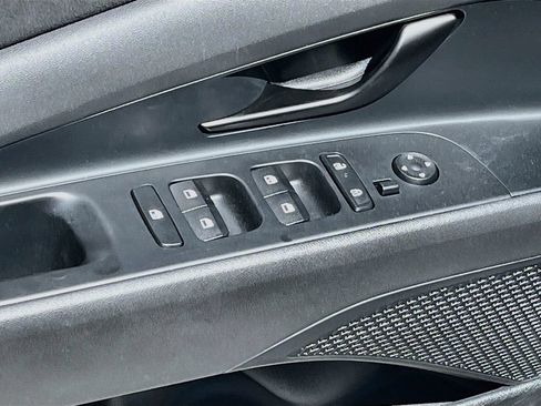 Used 2025 Hyundai Elantra N FWD image 18