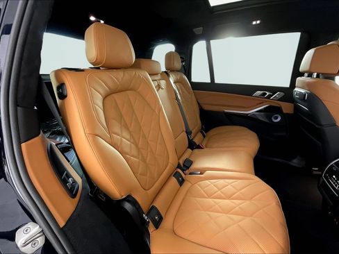 New 2026 BMW X7 xDrive40i image 13