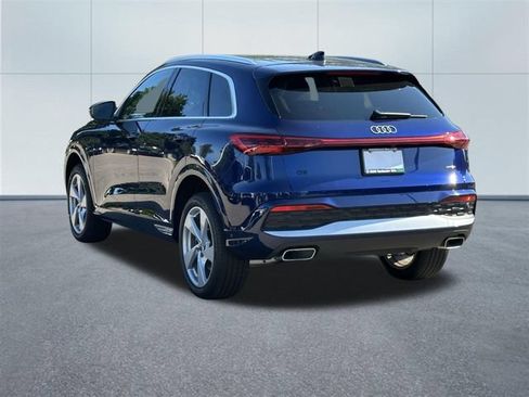 Used 2025 Audi Q5 Premium Plus w/ Premium Plus AWD/4WD image 8