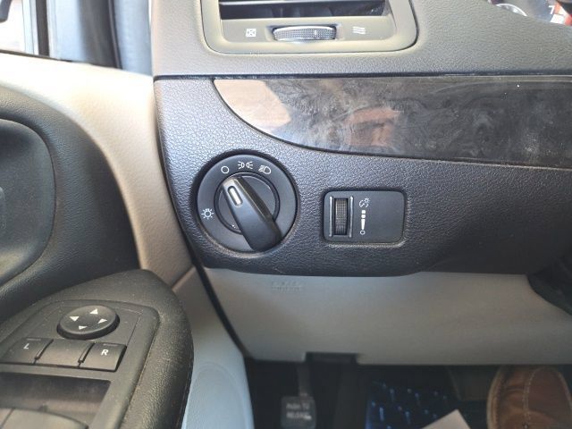 Used 2017 Dodge Grand Caravan SE w/ Power Window Group FWD image 12