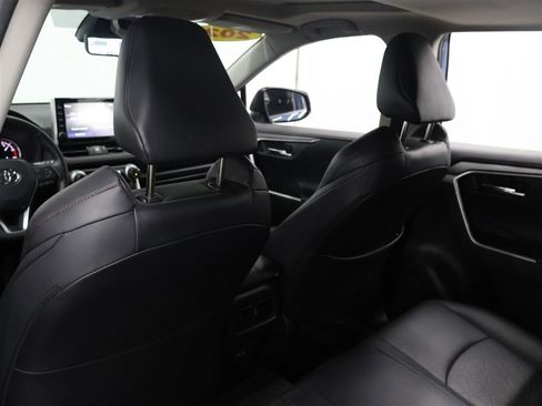 Used 2022 Toyota RAV4 TRD Off-Road image 12