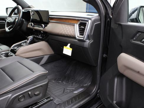 Used 2023 GMC Canyon Denali AWD/4WD image 39