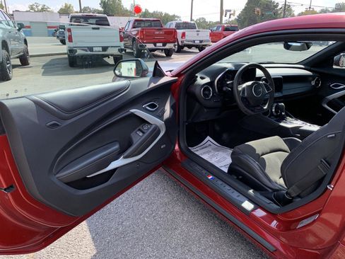 Used 2021 Chevrolet Camaro SS image 14