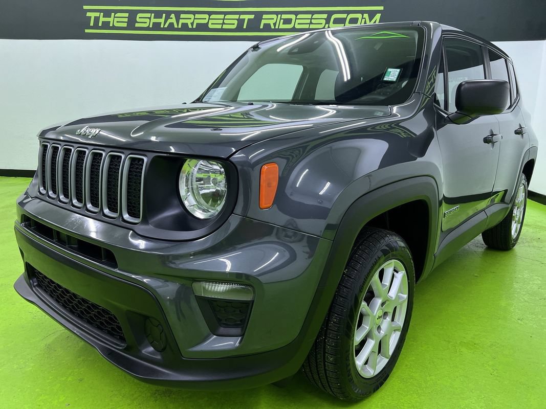 Used 2023 Jeep Renegade Latitude AWD/4WD image 5