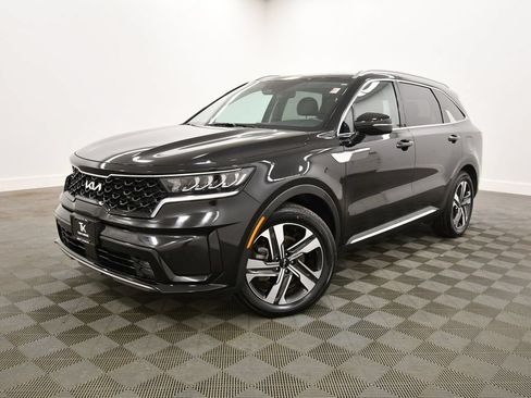 Certified 2023 Kia Sorento EX AWD/4WD image 2